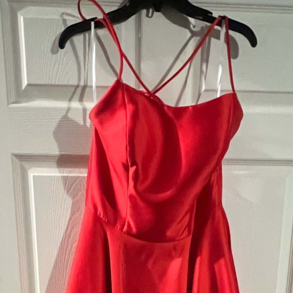 Dress - Picture 2 of 4